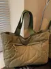 Bolsa Tote Matelassê Leve e Simples Bolsa de Grande Capacidade Nova Moda Inverno 2025 Bolsa de Mão Bolsa Casual Feminina