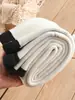 Pantalones de tiburón para mujer otoño 2026 nuevo estilo ropa exterior talla grande adelgazantes pantalones de yoga de tiburón otoño e invierno pantalones de capa base con más terciopelo