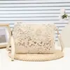Bolso de mano tipo clutch tejido con PU, de moda, con diseño de flor hueca, para uso diario, bolso de mano de alta gama para mujer