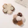 Outono e Inverno Fofo Macio Colorido Pelúcia Bola de Pelo Flores DIY Faixa de Cabeça Macio Fofo Círculo de Cabelo com Bola Acessórios de Roupa
