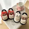 Pantuflas de Algodón KT para Niñas 2026 Otoño/Invierno Nuevas Pantuflas de Algodón Peludas Pantuflas de Casa para Niños Niña Bebé Dibujos Animados Pantuflas de una Correa