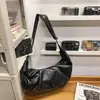 2026 Nova Bolsa de Ombro Cruzada Estilo Coreano Ins Grande Capacidade Vintage Plissada Formato de Dumpling, Estilo Casual Preguiçoso em Formato de Chifre