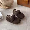 Sapatos de Bebê Estilo Coreano 2026 Inverno Tecido de Lã Infantil Peles Sapatos Birken Unissex Versátil Solado Macio Mocassins
