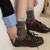 Calcetines de otoño para mujer, de longitud media hasta la pantorrilla, con estampado a cuadros estilo japonés, color gris, algodón puro, sin costuras, con puño de color
