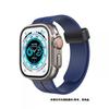 Adecuado para Apple Apple Watch Reloj de silicona con hebilla plegable magnética Correa de color sólido S10/Ultra