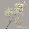 Flores Artificiales con 3 Cabezas de Lirio Araña para Decoración DIY del Hogar, Decoración de Bodas y Arreglos Florales para Fondos y Exhibiciones en el Piso, Mayoreo