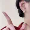 Pendientes franceses sencillos de alta gama con doble cara y diseño de amor para mujer, con personalidad y temperamento, ligeros y lujosos, de Ancora rojo.