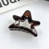 Estilo Igual de Blogueira Coreana de Verão Clipe de Tubarão Estrela Marrom Escuro de Alta Qualidade Pequeno Clipe de Pegar Clipe para Rabo de Cavalo Meio Preso
