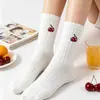 Calcetines para Mujer 2026 Nuevos Populares Lindos Primavera y Verano Delgados Cómodos Transpirables Anti-Olor Estudiante Dibujos Animados Calcetines de Tubo Medio