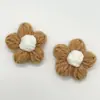 Flor pequeña tejida a mano 4CM pompón de lana flor para accesorios de ropa bolsa pinza para el pelo accesorios broche flor de ganchillo diy