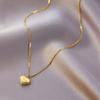 Popular Dulce Pequeño Fresco Pequeño Corazón Rojo Acero Titanio Collar para Mujer Estilo Ins Lujo Ligero Nicho Chapado en Oro de 18K Cadena Clavícula Combinable