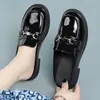 Meias Pantufas Fechadas Estilo Britânico para Mulheres, Novos Sapatos Femininos Verão 2026 Bico Redondo, Mocassins de Couro Macio, Sandálias de Salto Médio