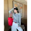 Cárdigan de Punto Amarillo para Mujer 2026 Nuevo Principios de Primavera Tejido de Cable Impresionante Súper Bonita Chaqueta Pequeña Estilo Coreano Top de Punto