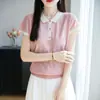Blusa de Verão Feminina em Malha Respirável, Fresca e Lisa, com Gola Reversível e Manga Curta, Tecido Ice Silk com Textura Vintage, Versátil para o Trabalho