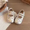 Sandalias Cerradas de Estilo Lujoso para Niñas 2026 Verano Malla Lunares Zapatos de Princesa con Suela Suave y Cierres de Velcro Transpirables para Bebés