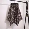Roupas Femininas Plus Size 2026 Início do Outono Novo Estilo Coreano Xadrez Retrô Design de Bainha Irregular Saia Solta Emagrecedora
