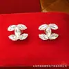 Hermosos Aretes de Cristal de Colores para Mujer, Exquisitos y de Moda Accesorios para Orejas para el Trabajo, Lujo Ligero con un Toque de Alta Gama, Diseño de Nicho
