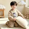 Conjunto de Roupa para Meninos Primavera e Outono Estilo Coreano Novo Tendência Moletom com Gola Redonda e Manga Longa e Calça Jogger Conjunto de Duas Peças Elegante para Bebê