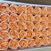 Fábrica de Origen Flor de Jabón de Tres Capas con Base Cabeza de Flor Rosa Simulada Flor de Agua Flor de San Valentín Cabeza de Flor Preservada
