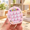 Mini Llavero de Batalla Puzzle Tres en Raya Consola de Juegos Electrónica para Aliviar el Estrés Juguete para Padres e Hijos Colgante Pequeño Interactivo para Parejas