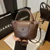 Bolsa de Mão da Moda Tendência de Nicho para Mulheres, Nova Bolsa Transversal Versátil Vintage, Bolsa de Ombro Simples Retro Estilo Coreano, Exportação
