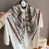 Nuevo pañuelo de cadena de alta gama para mujer, versátil, adelgazante, elegante, retro, adecuado para viajes, sesiones de fotos, protección solar y uso diario, moderno y con estilo