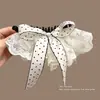 Acessórios de cabelo elegantes e sofisticados: grampos de cabelo para dar volume, presilhas de garra, presilhas verticais, presilhas de laço, presilhas banana, presilhas torcidas doces e estilosas