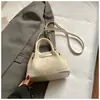 Bolso de Diseño de Nicho de Gama Alta para Mujer 2026 Nueva Moda Versátil Bolso Cruzado para Viajar Bolso de Mano Retro Bolso Cubo