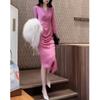 23038 Da Ai Mei Yi Yuan 2026 Primavera Nuevo Estilo Coreano Cuello en V Color Sólido Fruncido Vestido Ajustado Vestido de Mujer