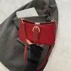 Bolso retro de mujer Maillard de invierno, tendencia 2024, con hebilla de cinturón esmerilado y elegante bandolera.