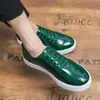 Zapatos Brogue Brillantes de Charol con Cuero Tallado para Hombre, Zapatos Casuales de Moda Estilo Coreano con Aumento de Altura de 6cm8, Tenis Juveniles con Cordones de Tendencia