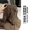 Calça xadrez marrom de perna larga para mulheres, estilo fino de verão, novo modelo 2026, tamanho petite, solta, casual, estilo coreano, calça casual de cintura alta
