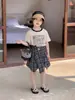 Conjunto de Verão 2026 para Meninas, Conjunto de Duas Peças Elegante com Saia Xadrez, Conjunto de Saia Moda Coreana Super Fofo para Meninas