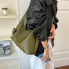 Bolso tejido de nicho de alta gama 2026 nuevo modelo de gran capacidad para madre e hija, estilo casual perezoso, bolso de hombro único para el día a día