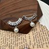 Broche de borla curva con micro incrustaciones de circonita, lujo para mujer, elegante, pin para solapa de mujer, accesorios fijos para abrigo de traje