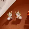 Pendientes de Perla Pétalo de Alta Calidad Moda Commuter Exquisitos Versátiles Elegantes Pendientes con Pasador de Plata Pendientes Pequeños Frescos Dulces