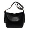 Novo estilo saco mensageiro PU bolsa de couro macio moda feminina simples pequena bolsa quadrada retro grande capacidade casual bolsa de ombro