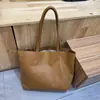 Bolsa Tote Importada de Couro de Vaca Personalizada de Fábrica Simples e Versátil para o Dia a Dia Bolsa de Ombro Fashion Grande Capacidade Bolsa Feminina de Couro Genuíno