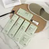 Kit Descartável de Escova de Dentes e Pasta de Dente para Hotel, Chinelos para Guesthouse e Spa Banho, Personalizável para Exportação