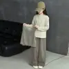 Conjunto de Niña Primavera y Otoño 2026 Nuevo Conjunto Infantil a la Moda para Niñas Mayores: Conjunto de Tres Piezas: Chaleco de Punto, Camisa Básica y Pantalones