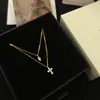 Collar de Estilo Coreano de Alta Gama de Doble Capa con Incrustaciones de Diamantes Cruzados Estilo Fresco Desgaste en Capas Colgante de Diamante Cortado Marqués Accesorio de Cuello Versátil para el Trabajo