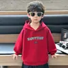 Sudadera con capucha estampada de otoño para niño 2026 nuevo estilo de otoño fresca y moderna versátil camiseta básica para niños pequeños