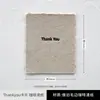 Estilo cool ins, letras inglesas artísticas, cartões com franjas, nail art, joias, adereços de fotografia, decorações de fundo e peças de exibição