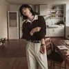 Sudadera de punto retro de color contrastante para hombre, top de cuello con ajuste holgado para otoño, camisa de manga larga moderna estilo coreano