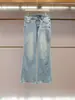 Shenzhen Nanyou Roupas Femininas de Alta Qualidade Verão Novo Elegante e Sofisticado Jeans de Perna Reta com Renda Bordada e Laço para Mulheres