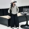 Traje de rayas para niña, nuevo estilo primavera/otoño 2026, conjunto de dos piezas con capucha para niños, atuendo de otoño a la moda para niñas mayores