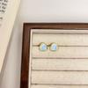 Pendientes Triangulares de Diseño Nicho Estilo Japonés y Coreano para Mujer, Lujo Ligero, Gama Alta, Frescos para Instagram, Versátiles, Pendientes de Botón Geométricos