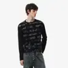Camiseta de manga larga con estampado de rayas estilo retro americano desgastado, cuello redondo único, estilo oscuro, moda urbana, top base ajustado