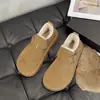 Sapatos Birkenstock de sola reta para mulheres, forrados com pelúcia, à prova de frio, quentes, botas de neve, novo estilo 2026, sapatos de algodão slip-on, sapatos de pão