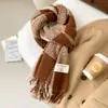 Cachecol Xadrez Coreano para Mulheres Outono e Inverno com Franjas Quente Nova Moda 2024 Versátil Espessado Imitação de Caxemira Sensação de Alto Padrão